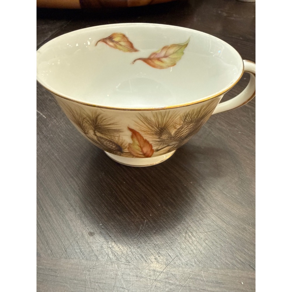 Kyoto China Pines Teacup White Porcelain Pinecones Gold Trim Japan Vintage
